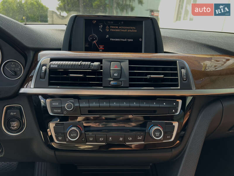 Седан BMW 3 Series 2017 в Могилев-Подольске