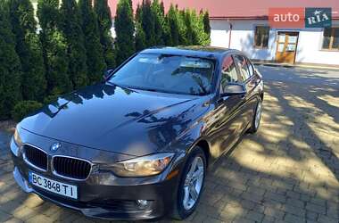 Седан BMW 3 Series 2015 в Городку