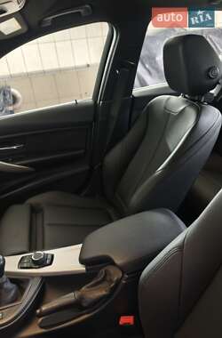 Седан BMW 3 Series 2015 в 