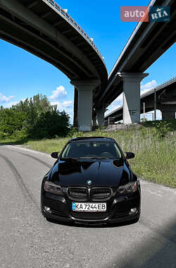 Седан BMW 3 Series 2011 в 