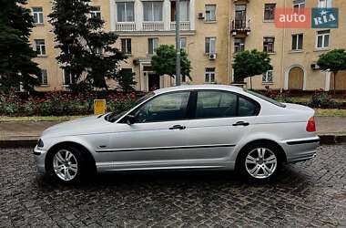 Седан BMW 3 Series 2000 в 