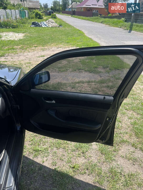 Седан BMW 3 Series 2002 в Чернобае фото 29 Седан BMW 3 Series 2002 в Чернобае