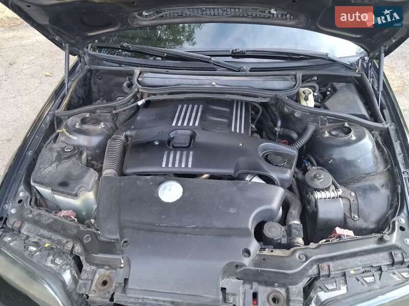 Седан BMW 3 Series 2003 в Первомайську