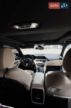 Седан BMW 3 Series 2019 в 