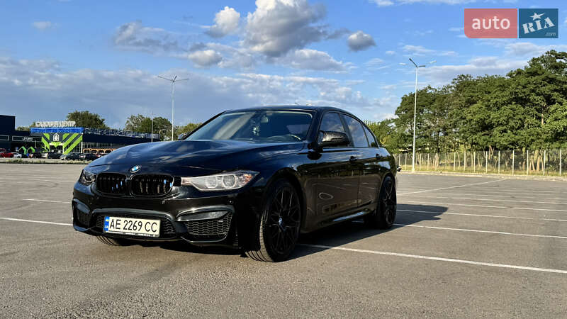 Седан BMW 3 Series 2014 в Дніпрі