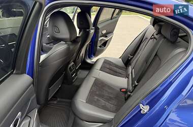 Седан BMW 3 Series 2022 в 