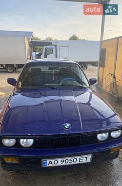 Седан BMW 3 Series 1987 в Щирце