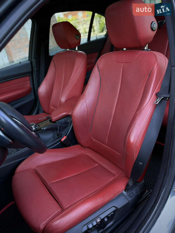 Седан BMW 3 Series 2015 в Хмельницком