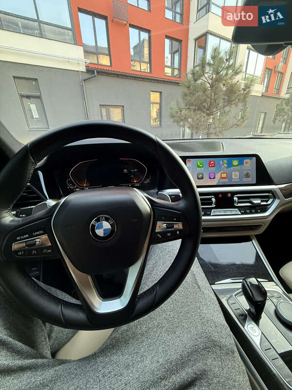 Седан BMW 3 Series 2020 в Ивано-Франковске