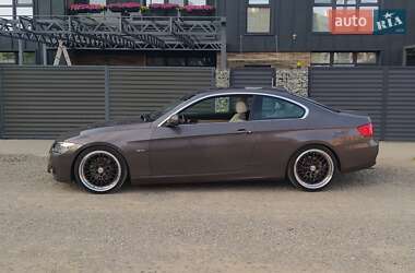 Купе BMW 3 Series 2011 в 
