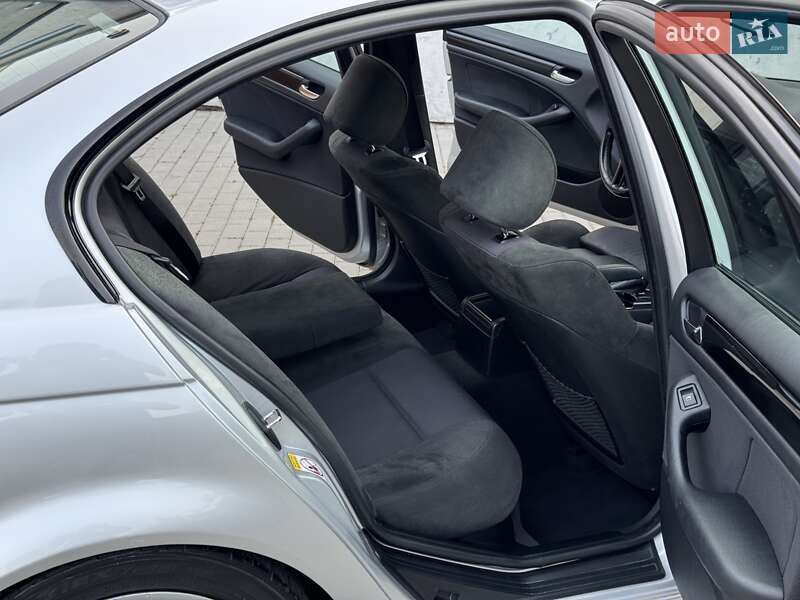 Седан BMW 3 Series 2000 в Львові