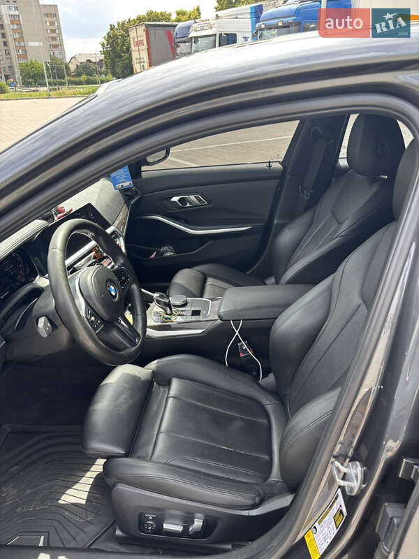 Седан BMW 3 Series 2019 в Черкассах