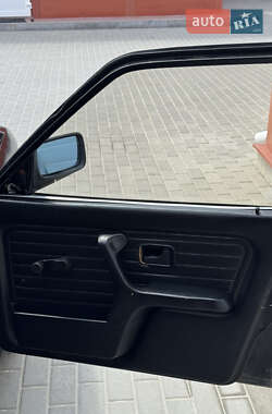 Седан BMW 3 Series 1987 в 