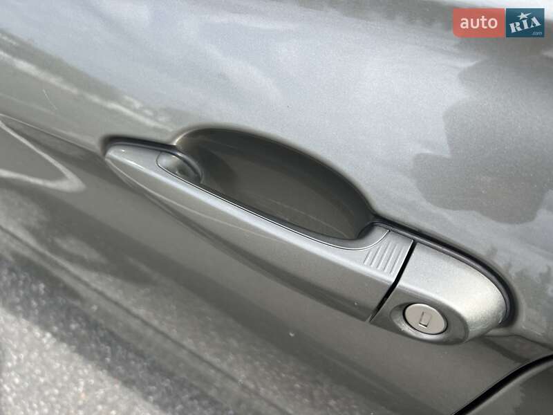 Седан BMW 3 Series 2015 в Киеве