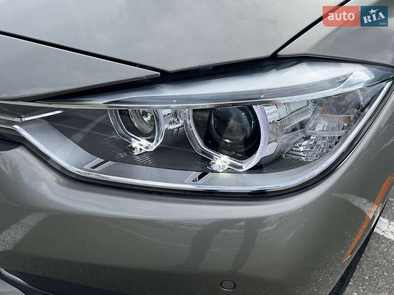 Седан BMW 3 Series 2015 в Киеве