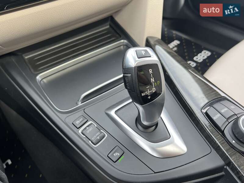 Седан BMW 3 Series 2015 в Киеве