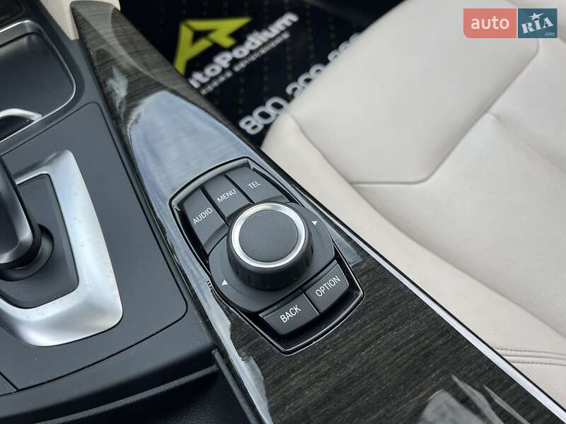 Седан BMW 3 Series 2015 в Киеве