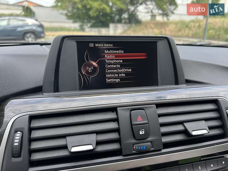 Седан BMW 3 Series 2015 в Киеве