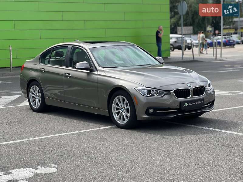 Седан BMW 3 Series 2015 в Киеве