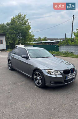 Седан BMW 3 Series 2011 в 
