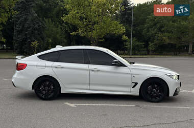 Седан BMW 3 Series 2015 в 