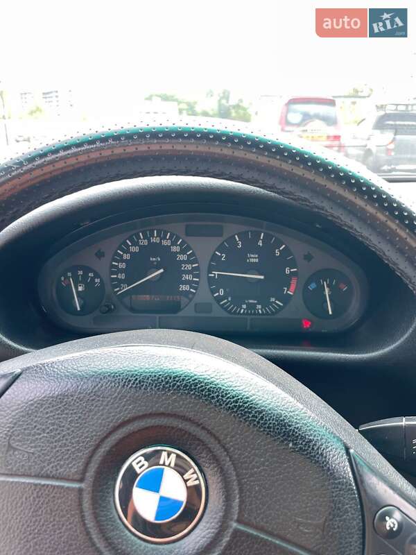 Седан BMW 3 Series 1995 в Києві