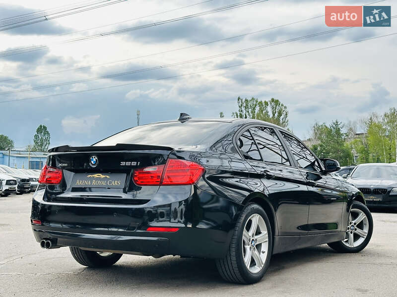 Седан BMW 3 Series 2014 в Харкові