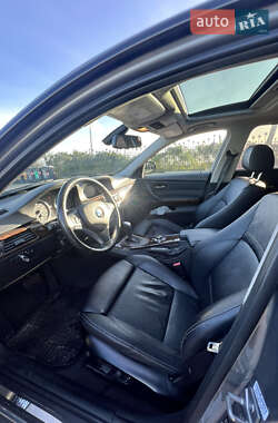 Седан BMW 3 Series 2011 в 