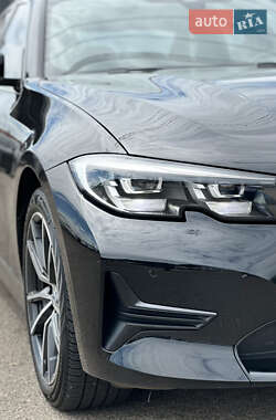Седан BMW 3 Series 2019 в 