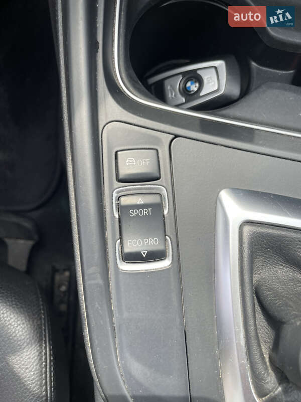 Седан BMW 3 Series 2012 в Львове