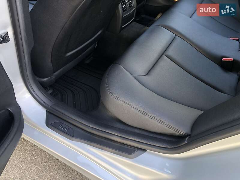 Седан BMW 3 Series 2016 в Вінниці