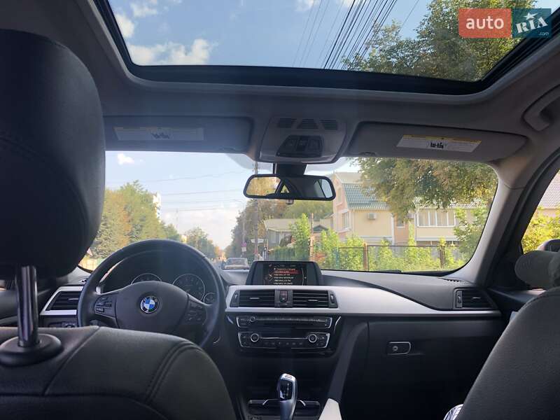 Седан BMW 3 Series 2016 в Вінниці
