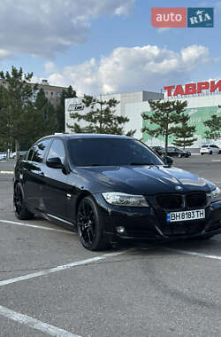 Седан BMW 3 Series 2011 в 