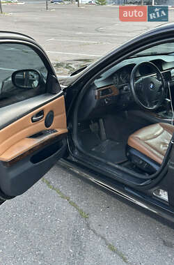 Седан BMW 3 Series 2011 в 