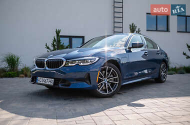 Седан BMW 3 Series 2022 в Києві