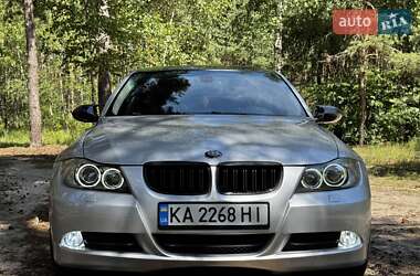 Седан BMW 3 Series 2005 в Киеве