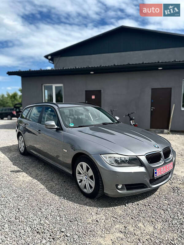 BMW 3 Series 2011
