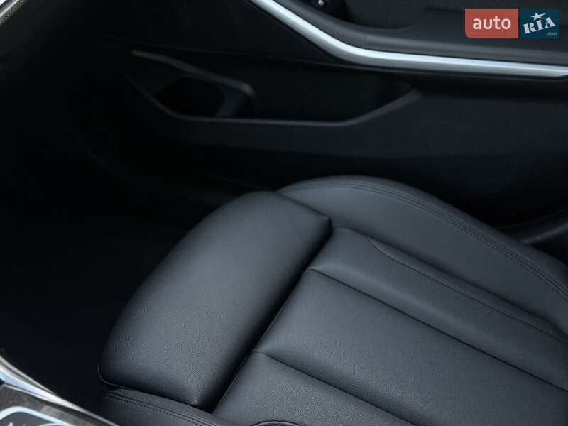 Седан BMW 3 Series 2019 в Львові