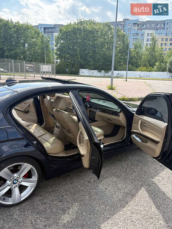 Седан BMW 3 Series 2006 в Львові