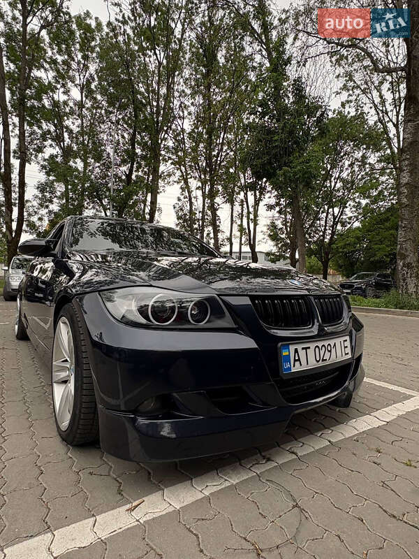 Седан BMW 3 Series 2006 в Львові