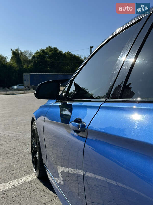 Седан BMW 3 Series 2012 в Бучачі
