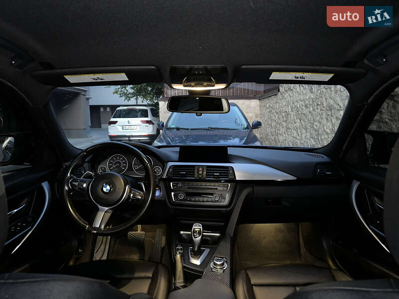 Седан BMW 3 Series 2012 в Бучачі