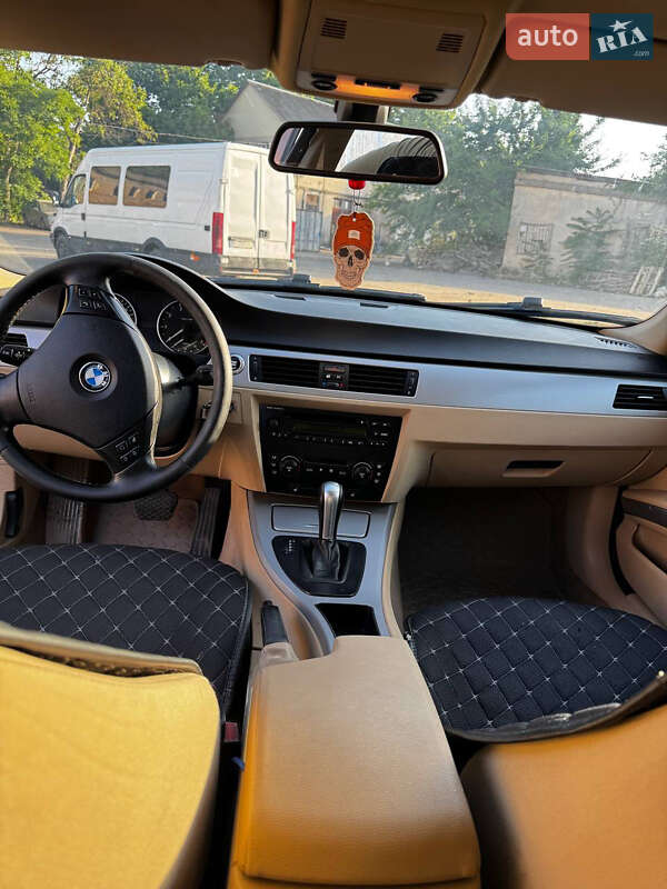 Седан BMW 3 Series 2006 в Одессе