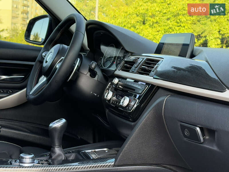 Універсал BMW 3 Series 2015 в Дрогобичі