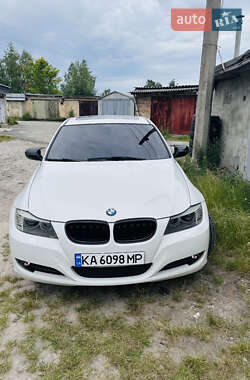 Седан BMW 3 Series 2011 в Ирпене