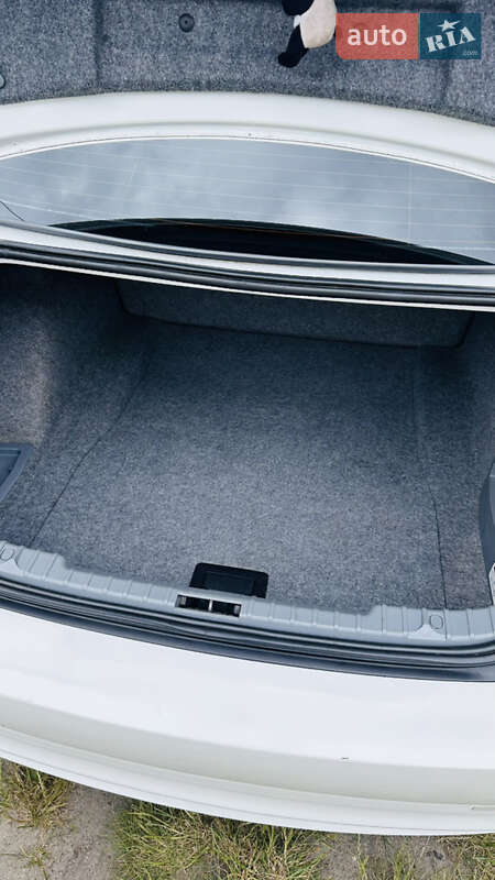 Седан BMW 3 Series 2011 в Ирпене фото 23 Седан BMW 3 Series 2011 в Ирпене