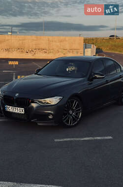 Седан BMW 3 Series 2014 в Львові