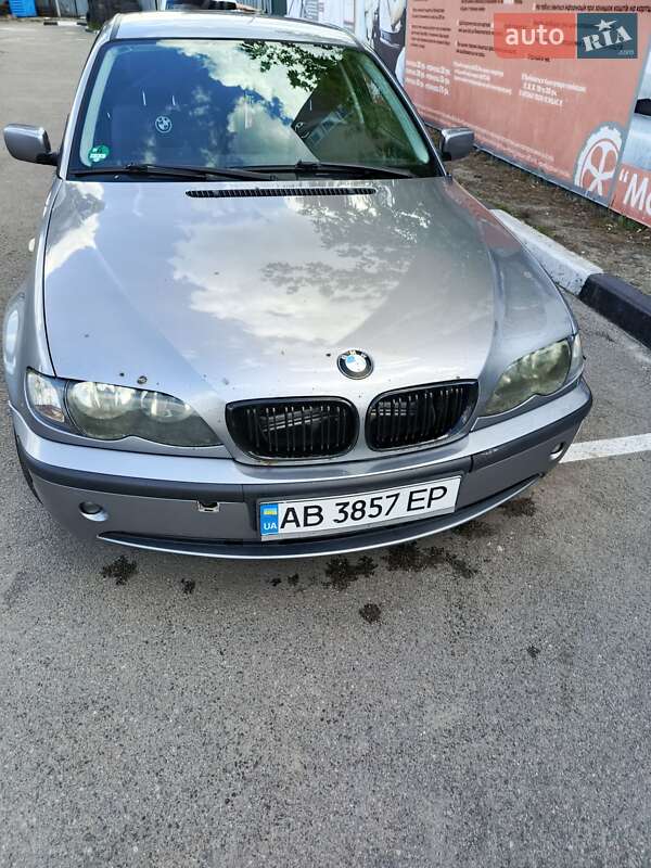 Седан BMW 3 Series 2004 в 