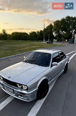 Купе BMW 3 Series 1988 в Дніпрі