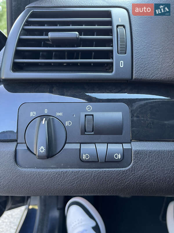 Седан BMW 3 Series 2004 в Ивано-Франковске